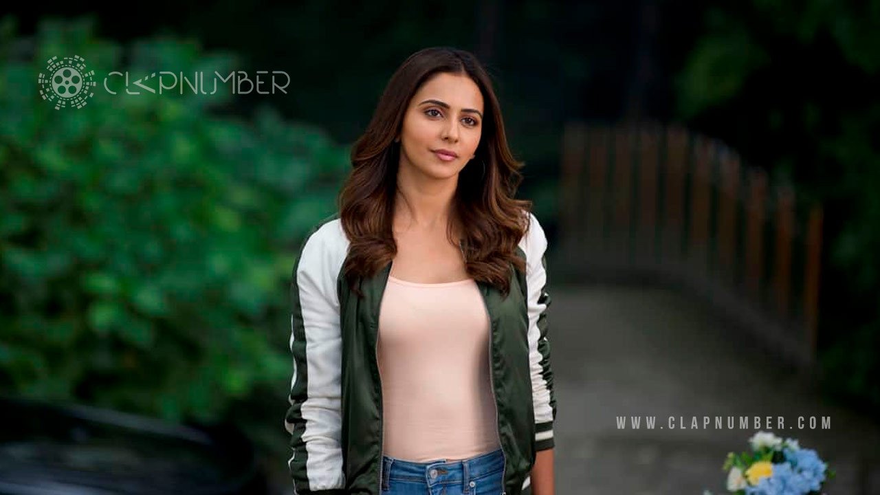 Rakul's pastoral yet charming look for her upcoming film Kondapolam