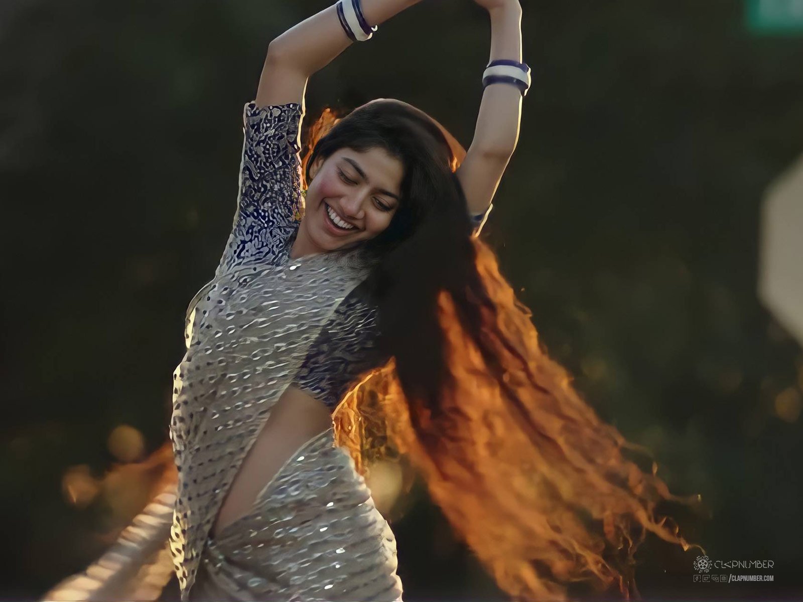 Sai Pallavi shakes a leg to the song Kolu Kolu