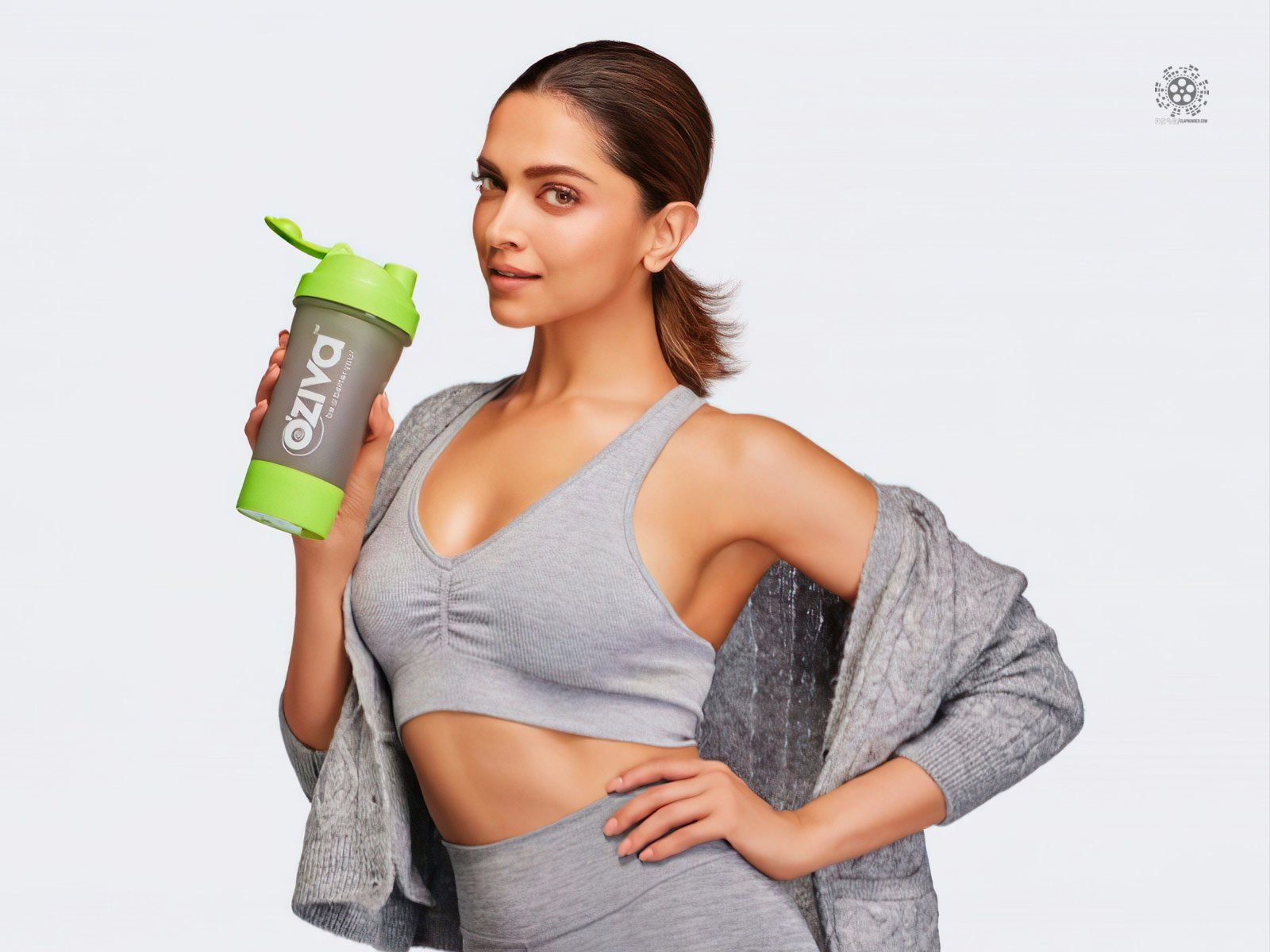 Deepika Padukone And Shakun Batra's Film To Focus On Extramarital Affairs