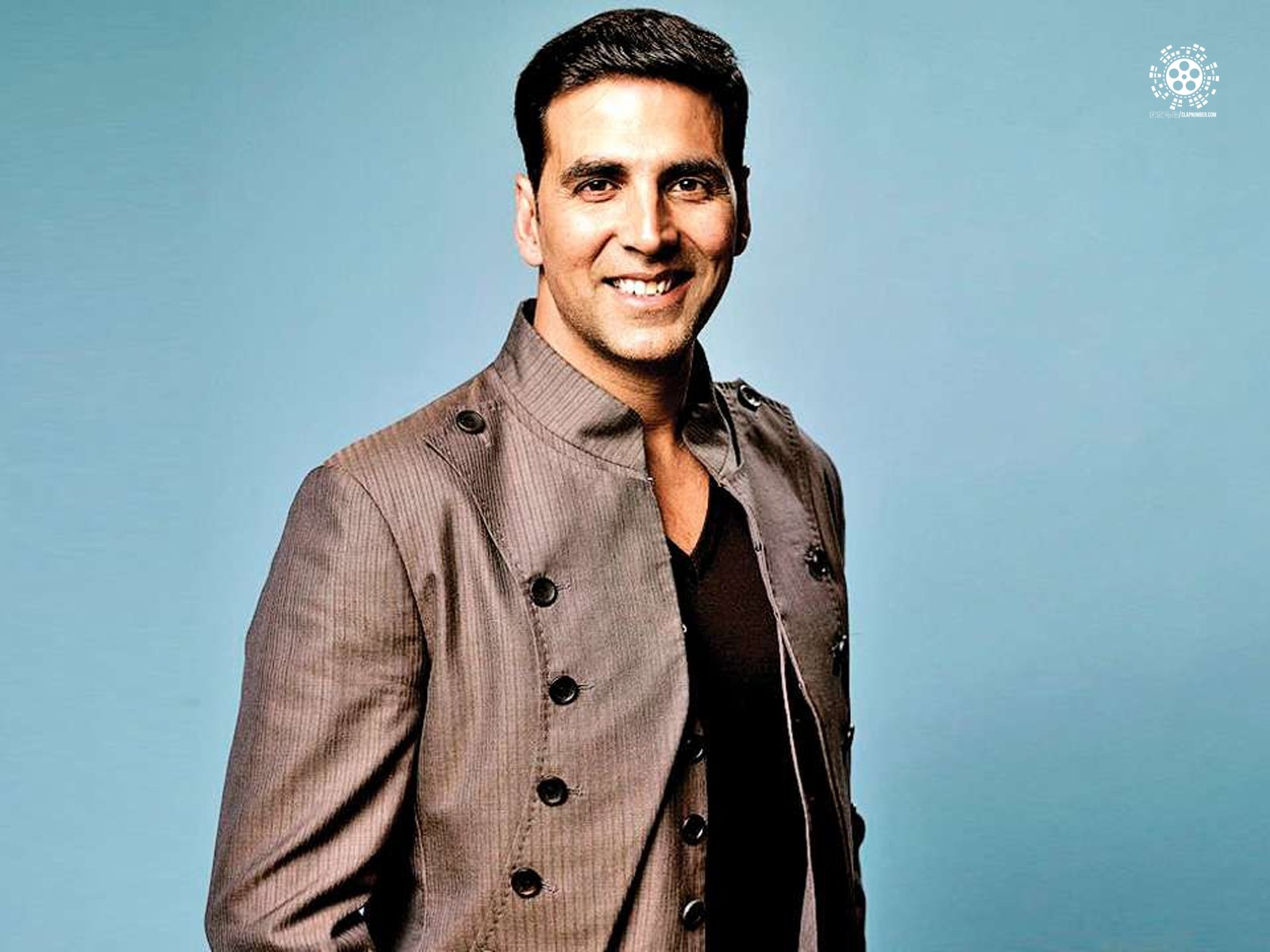 Akshay Kumar joined the sets of Prithviraj to shoot VFX scenes