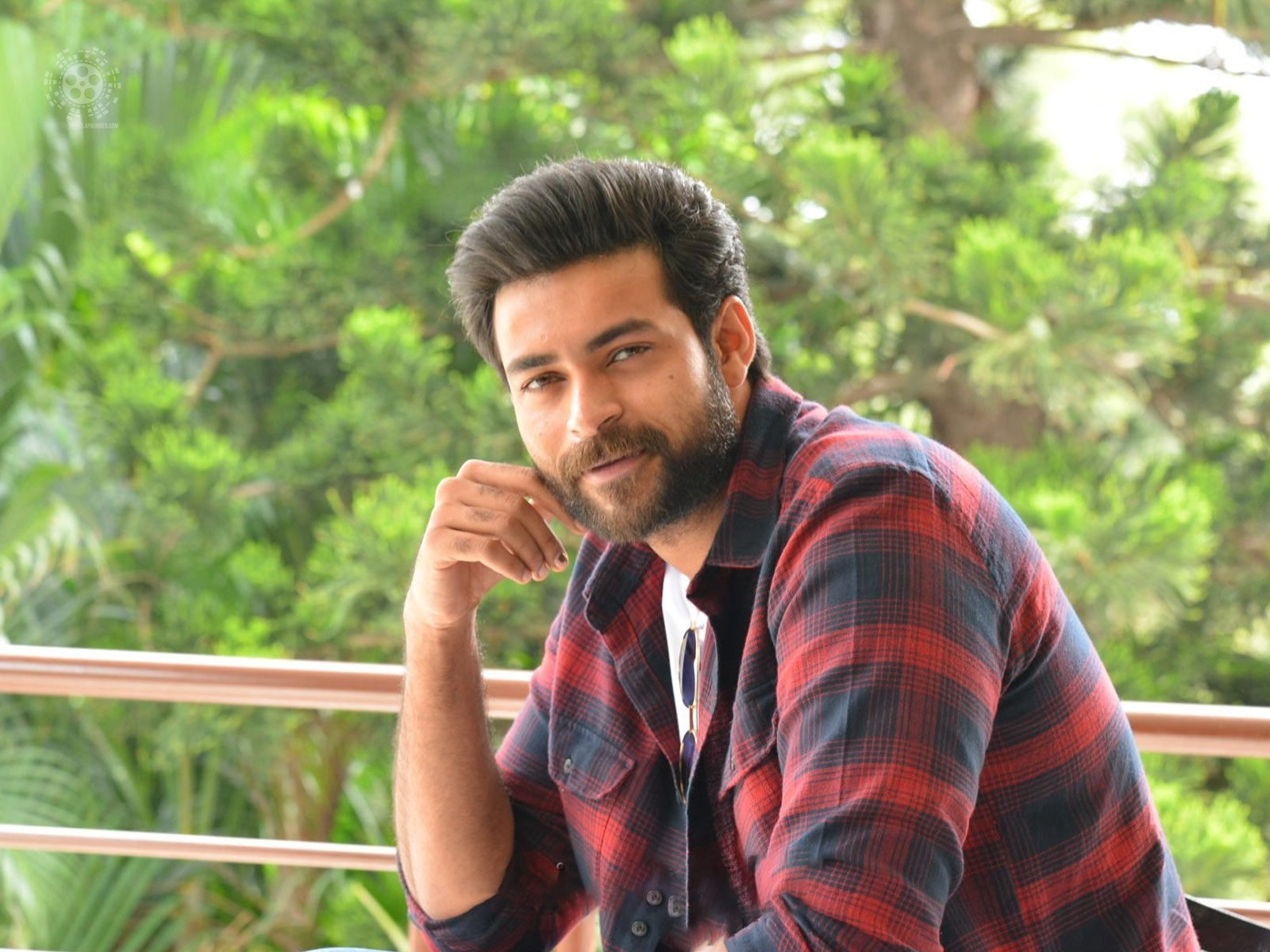 Varun Tej desires to work with prominent directors in his film career