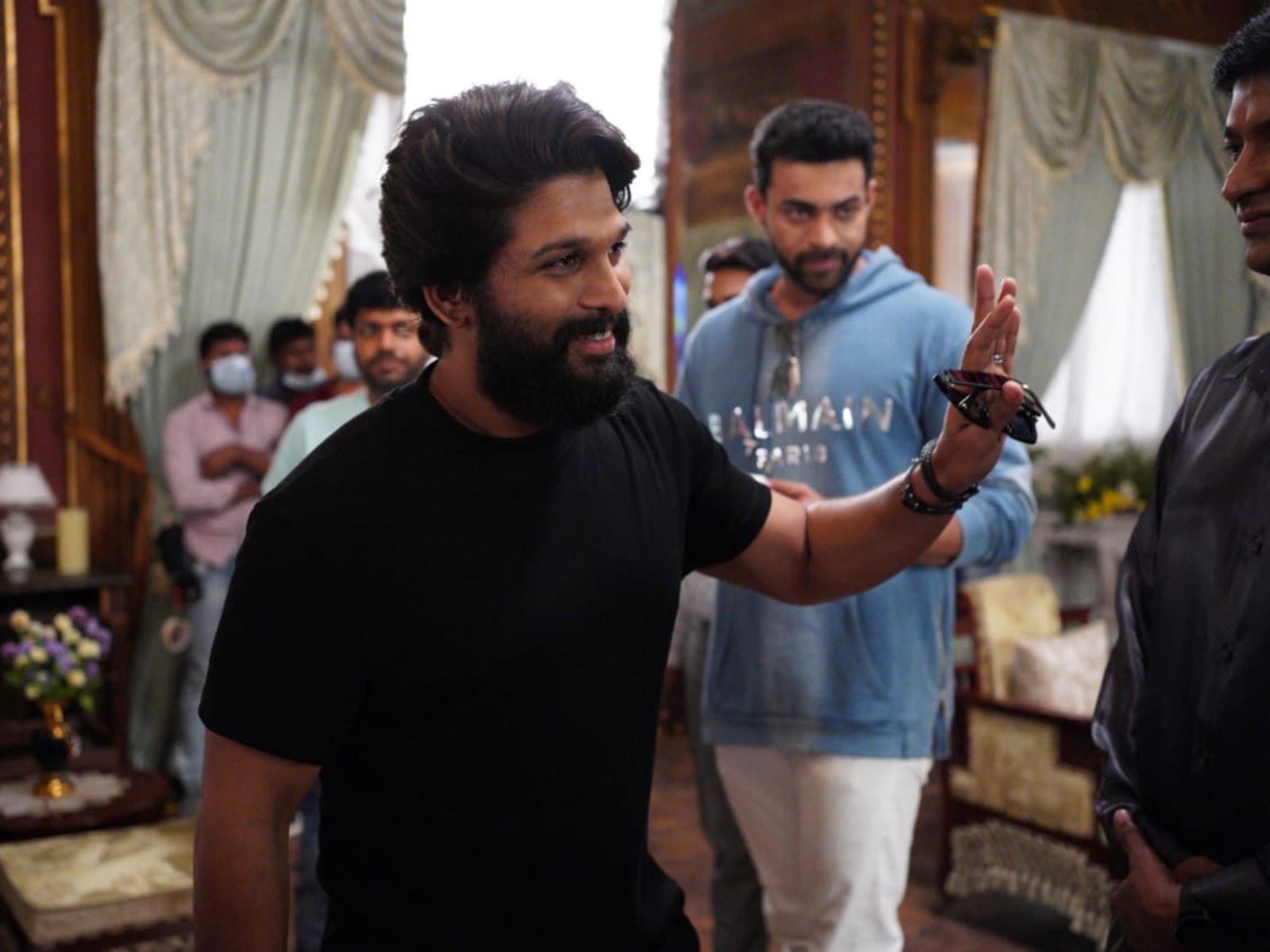 Icon Star Allu Arjun Visits The Sets F3