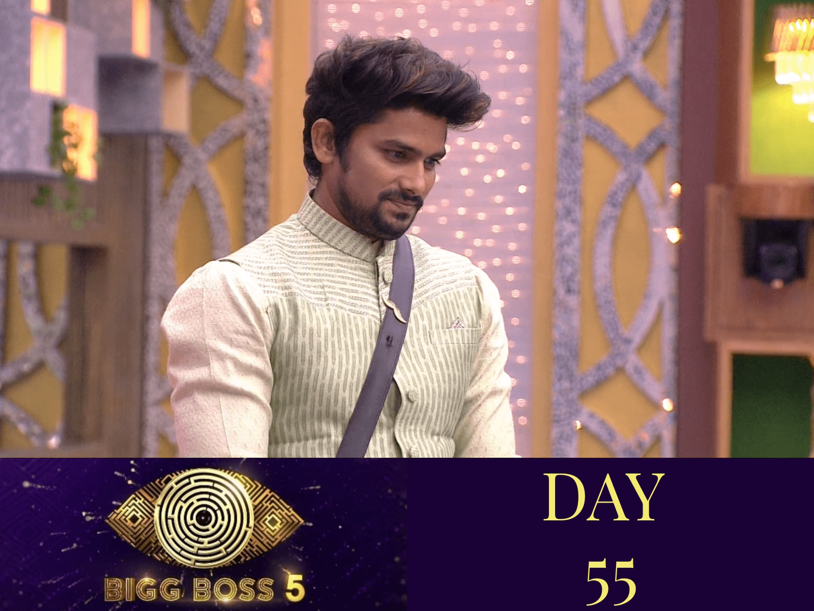 Bigg Boss 5: Nagarjuna takes reprimanding jabs at Sunny!
