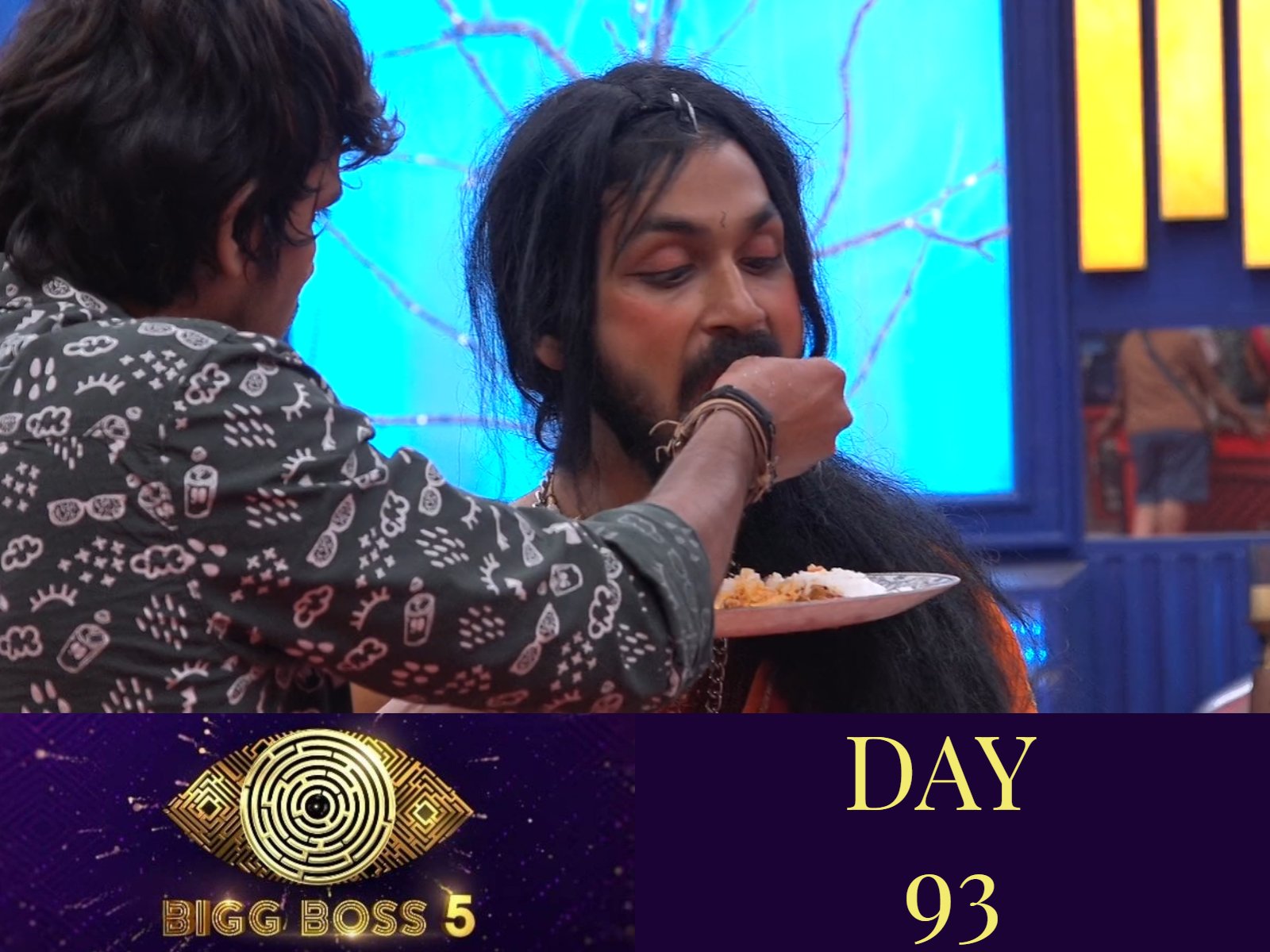 Bigg Boss 5: Maanas pretends to be like Priyanka!