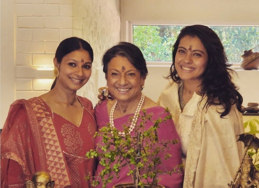 Kajol rings in Durga Puja with Tanuja, Tanishaa and Ayan Mukerji in Mumbai