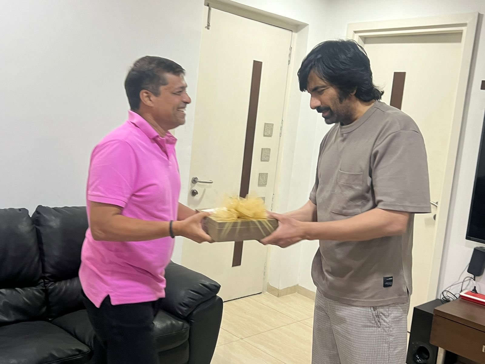 Ravi Teja and Vivek Athreya unveil Thulabharam with a title video