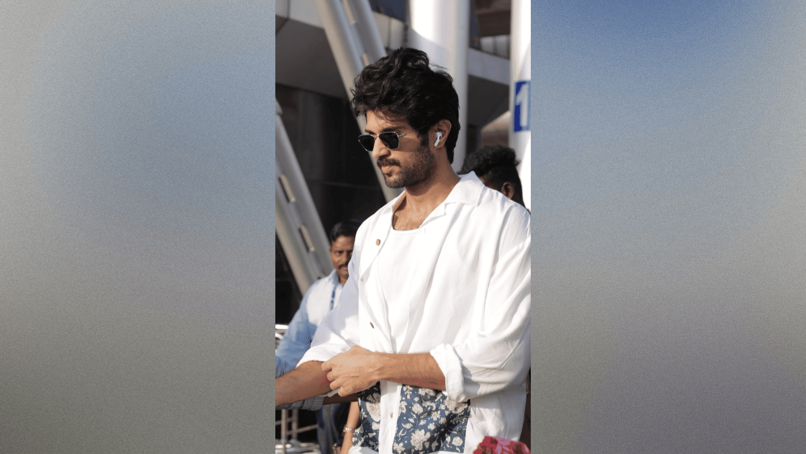 Looks like Vijay Deverakonda is celebrating his birthday while on the grind!