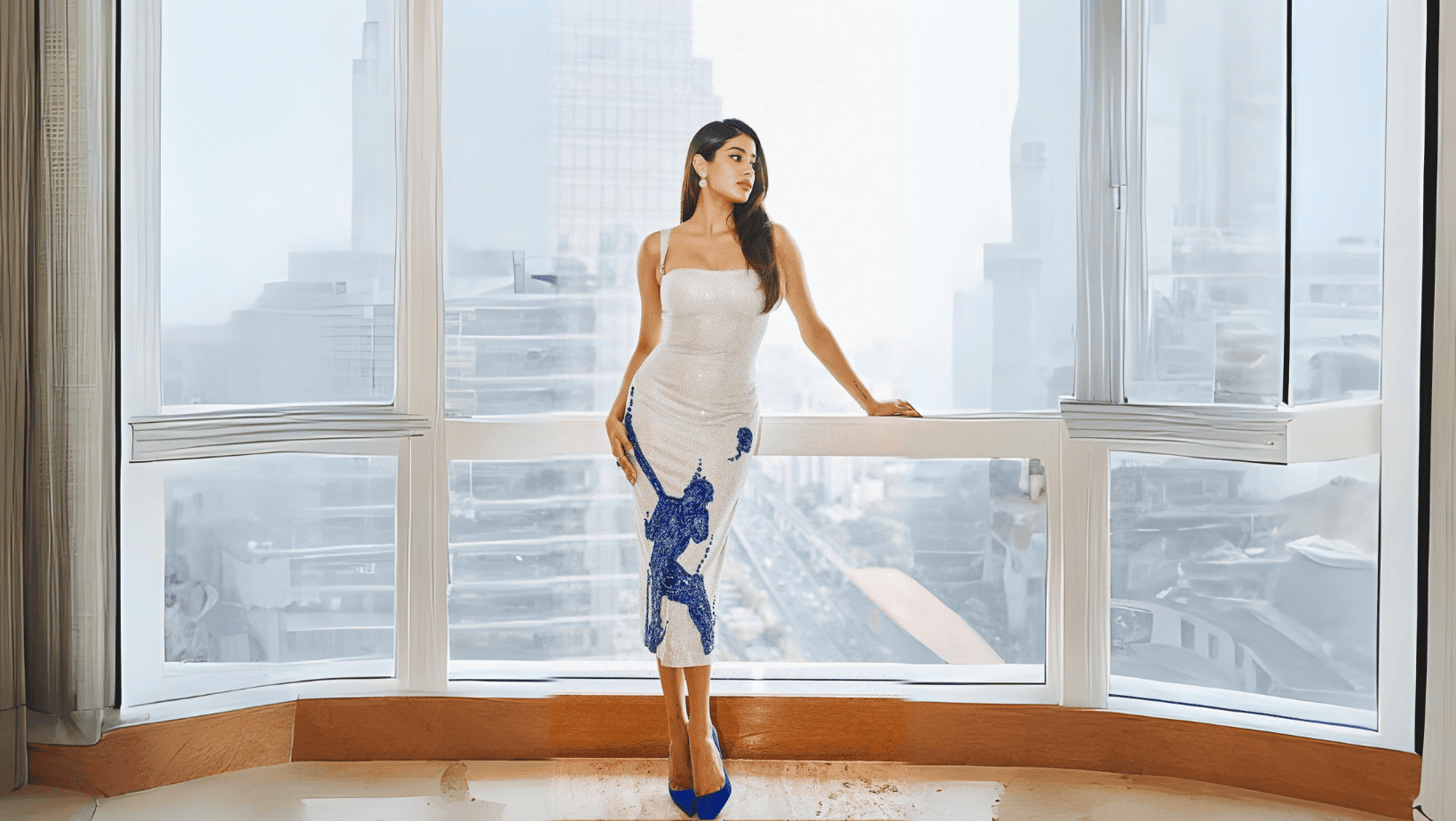 Popular actress injures shoulders while rehearsing for upcoming film