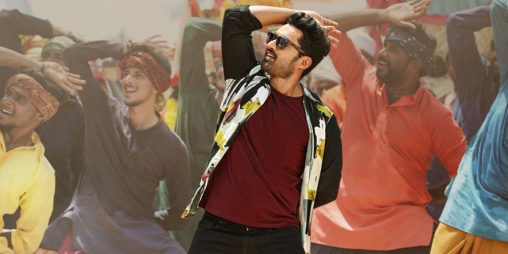 Entha Manchivaadavuraa still 9