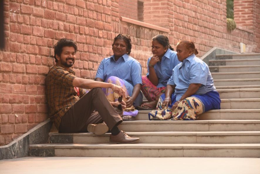 Master still 6