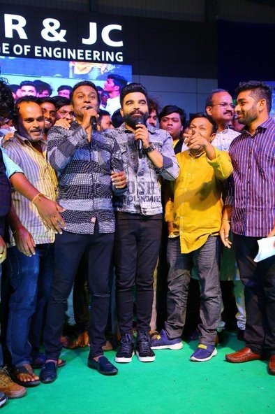 30 Rojullo Preminchatam Ela still 1