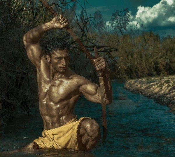 Junglee still 4