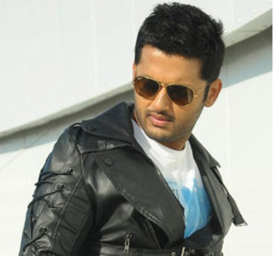 Gunde Jaari Gallanthayyinde still 1
