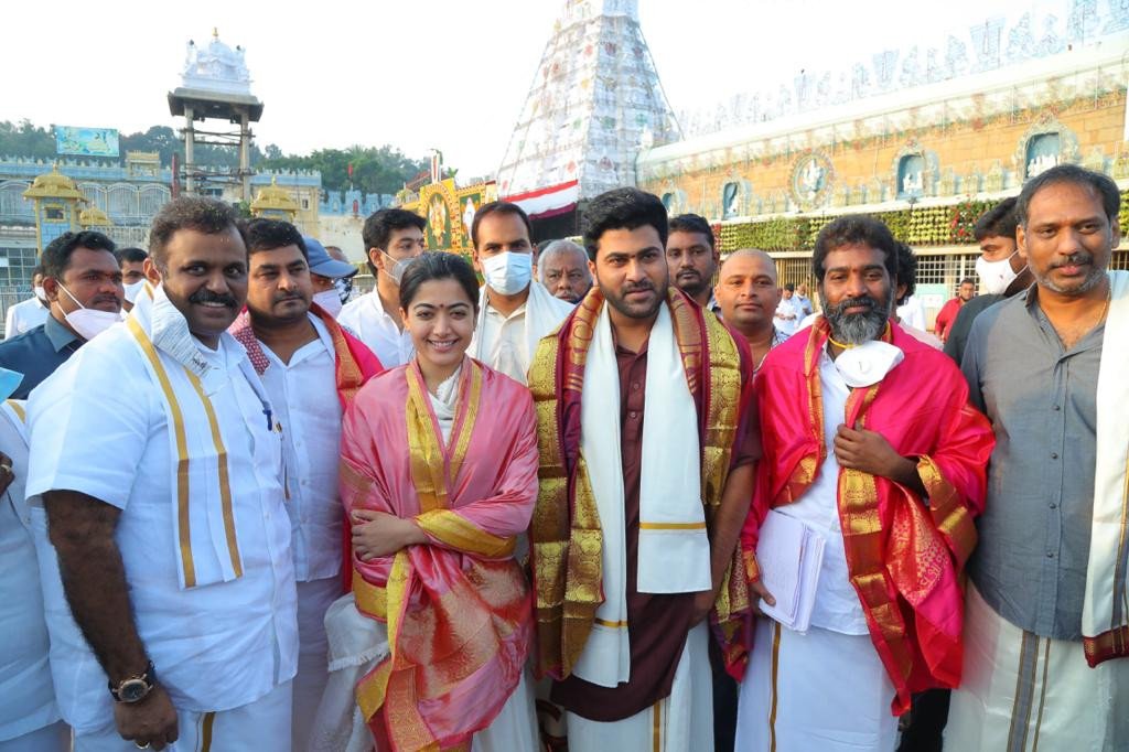 Aadavaallu Meeku Johaarlu still 6