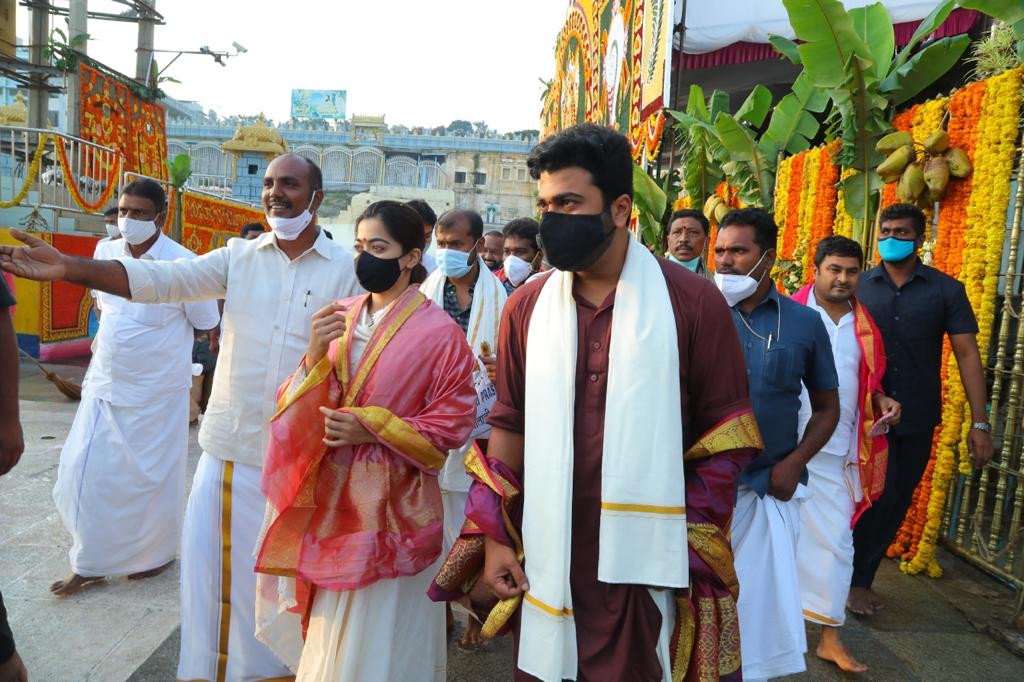 Aadavaallu Meeku Johaarlu still 7