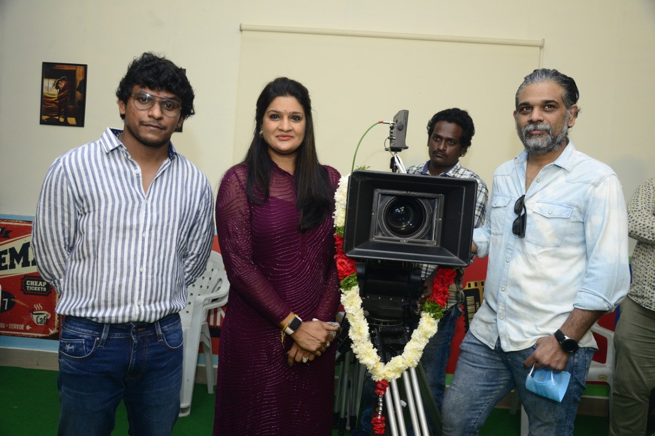 Sehari still 4
