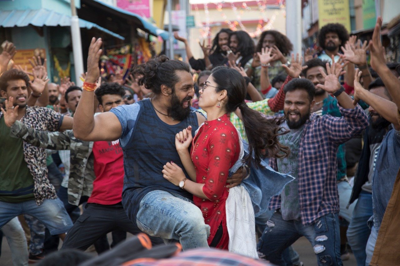 Pogaru still 5