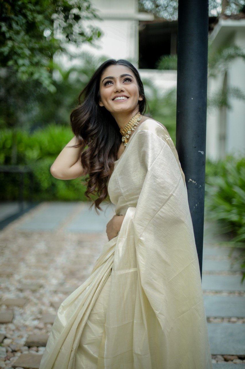 Sana Makbul (Sana Khan)