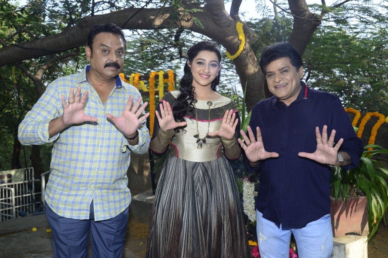 Andaru Bagundali Andulo Nenundali still 4