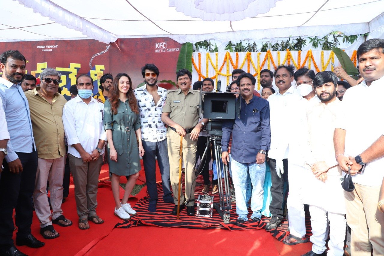 Gully Rowdy still 1