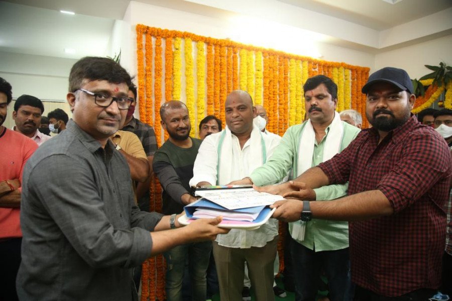 Aa Ammayi Gurinchi Meeku Chepalli still 4