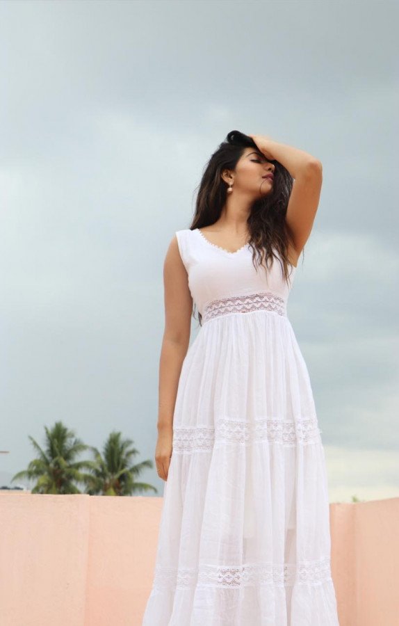 Athulya Ravi