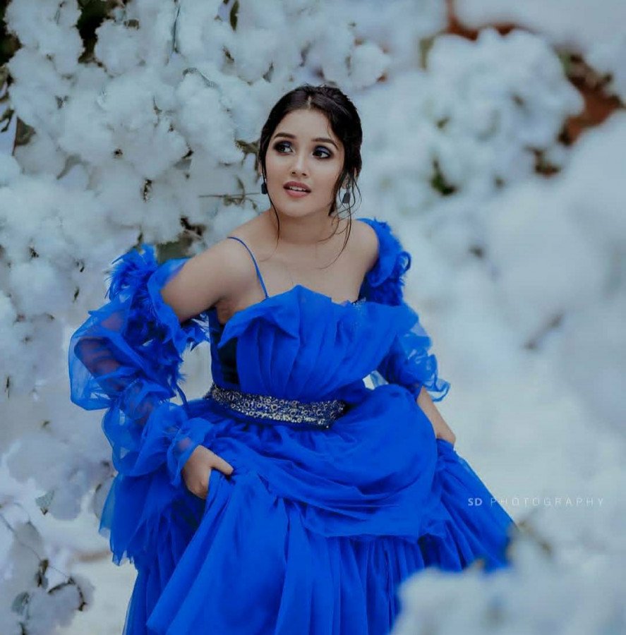 Anikha Surendran