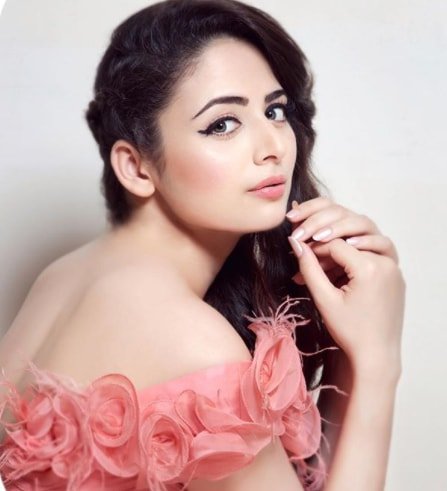 Zoya Afroz