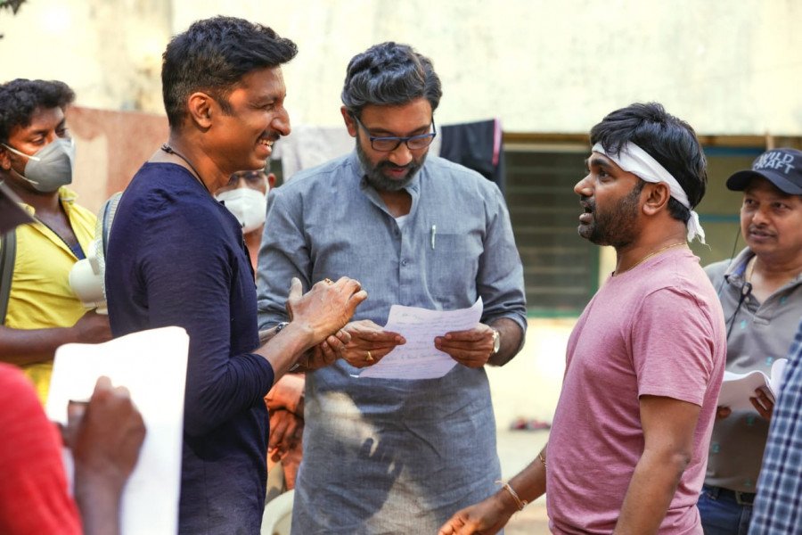 Pakka Commercial still 3