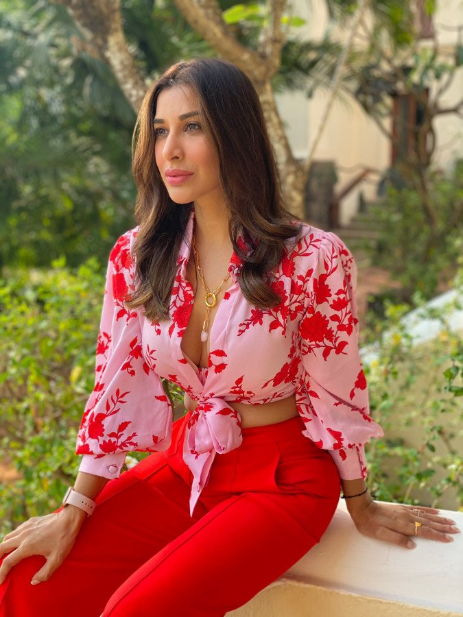 Sophie Choudry