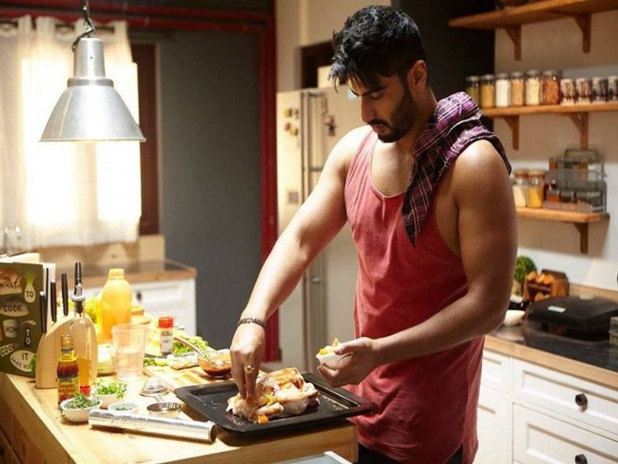 Ki & Ka still 4