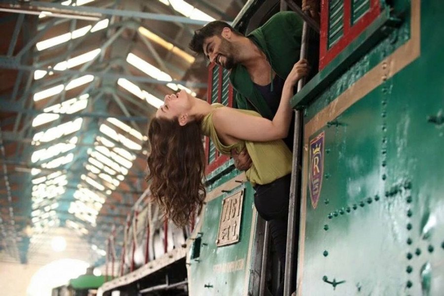 Ki & Ka still 5