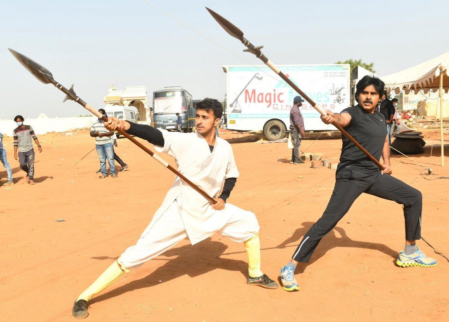 Hari Hara Veera Mallu still 9