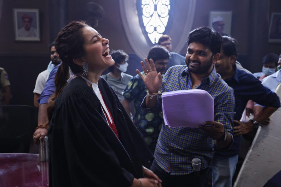 Pakka Commercial still 6