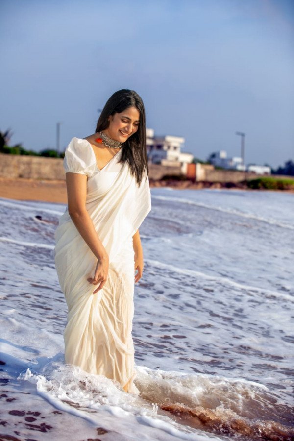 Losliya Mariyanesan