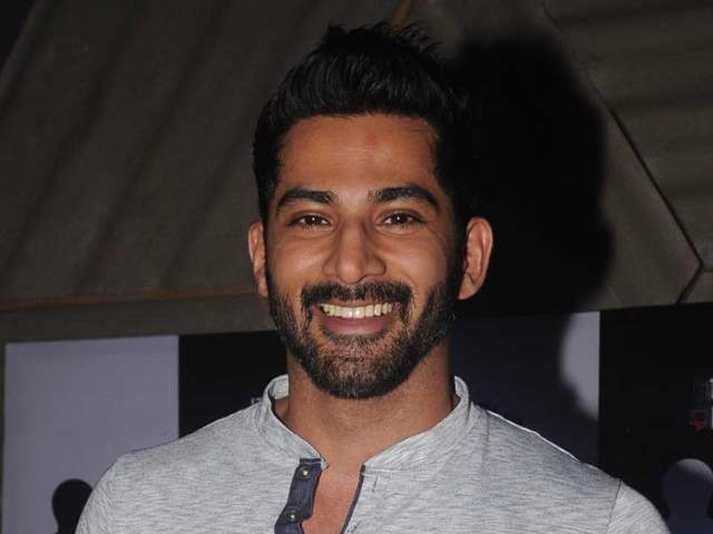 Vivan Bhatena
