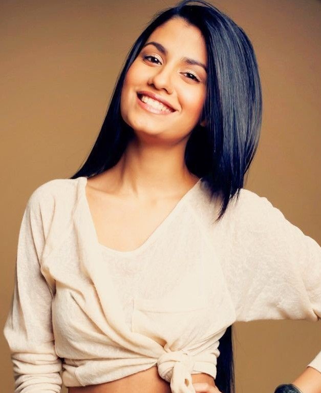 Shreya Dhanwanthary