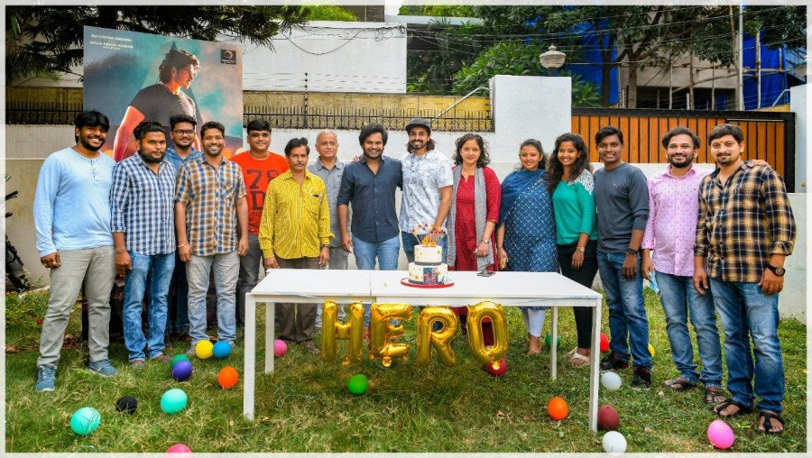 Hero still 9