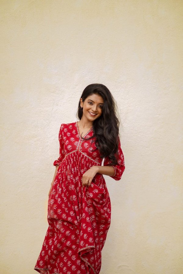 Nivedhithaa Sathish
