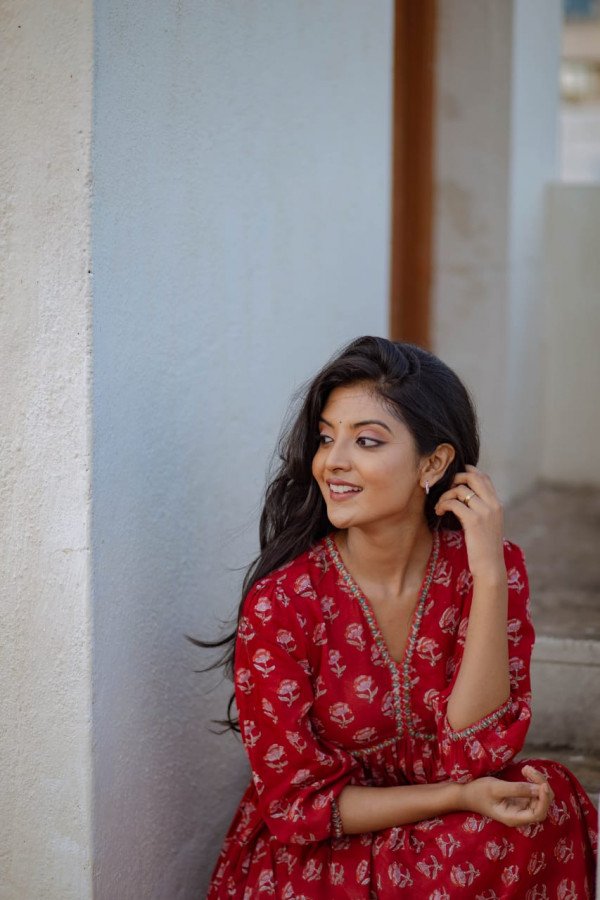 Nivedhithaa Sathish