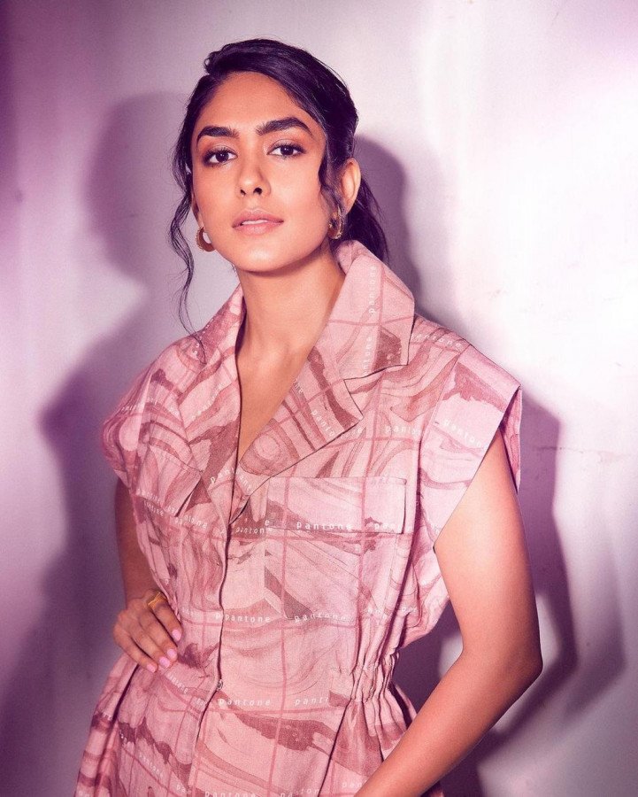Mrunal Thakur