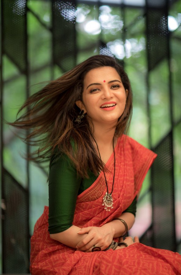 Dhivyadharshini Neelakandan
