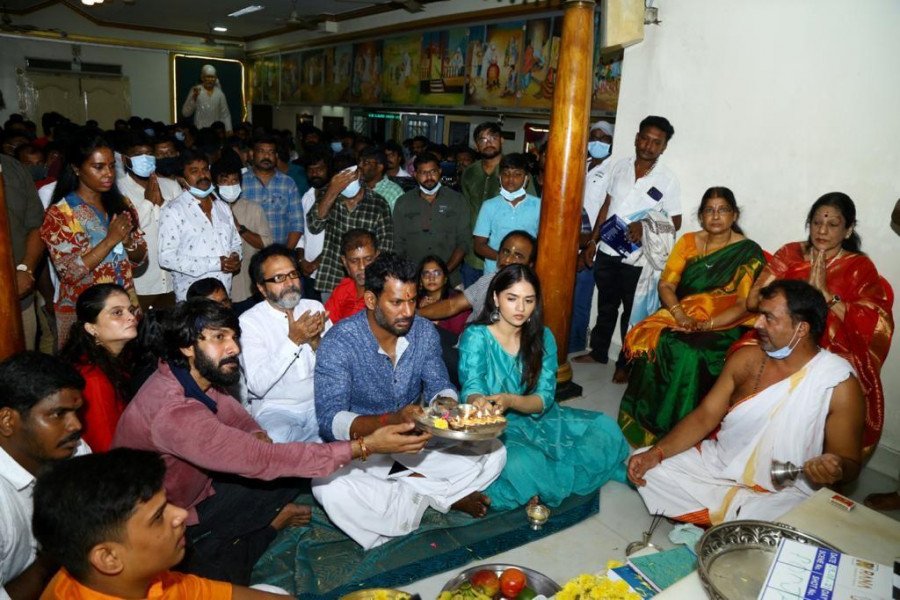 Laatti still 1