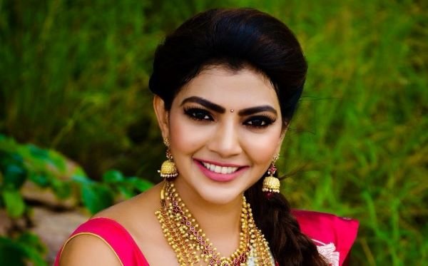 Lahari Shari