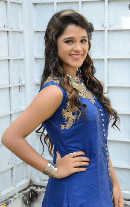 Elsa Ghosh