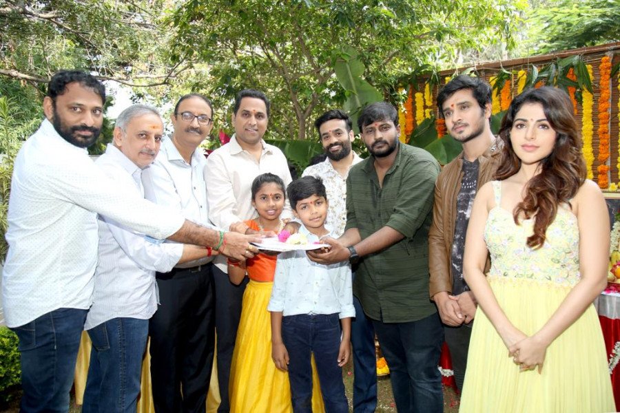 Nikhil19 still 5