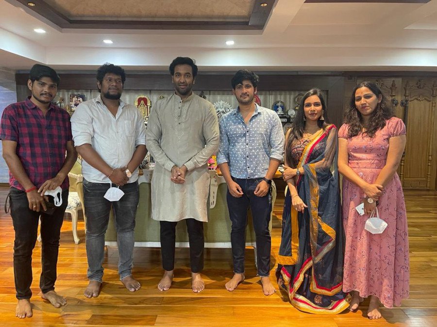 Neeku Naaku Pellanta still 2