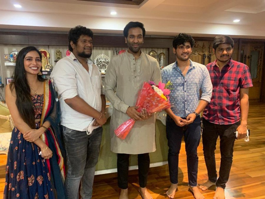 Neeku Naaku Pellanta still 4
