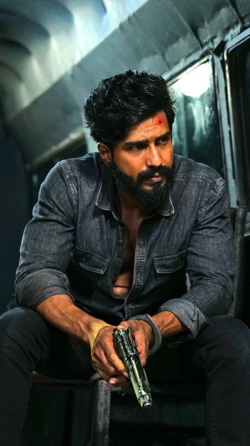 FIR still 2