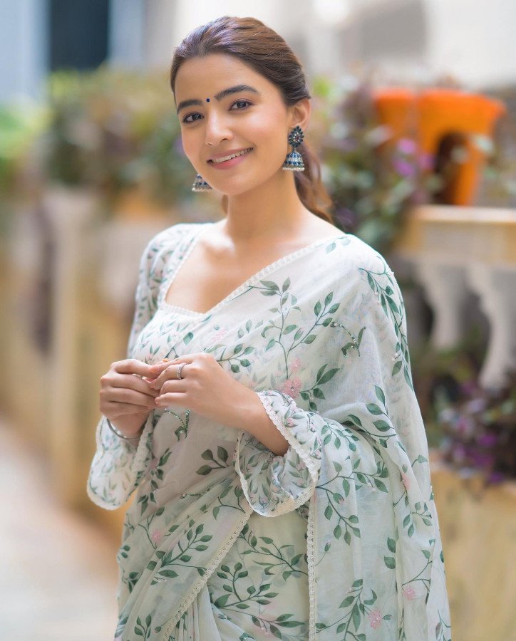 Rukshar Dhillon